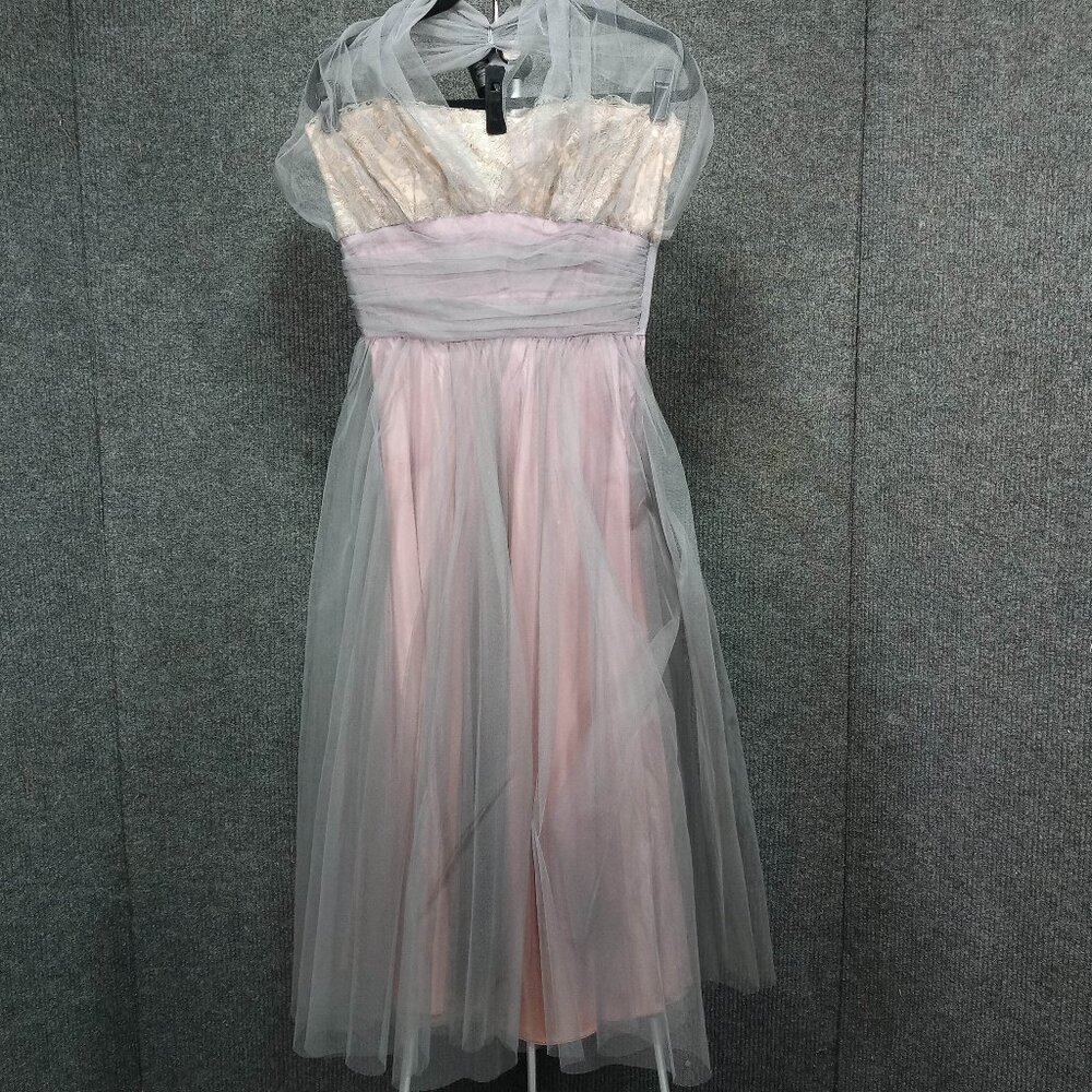 1950's Vintage Tulle Lace Shelf Bust Halter Party Dress